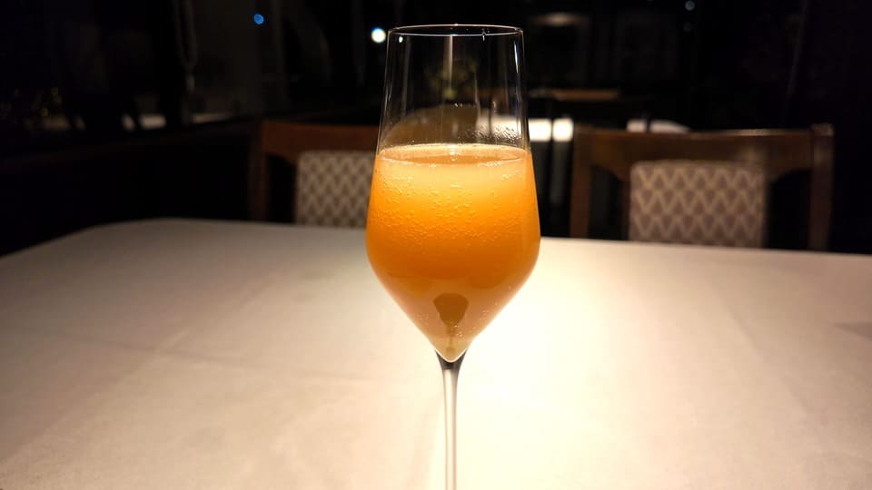 シャンパンカクテル