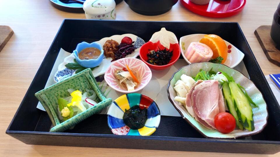 朝食 重箱