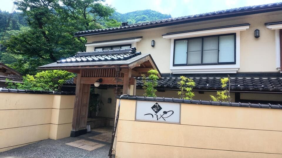 姉妹館つるや